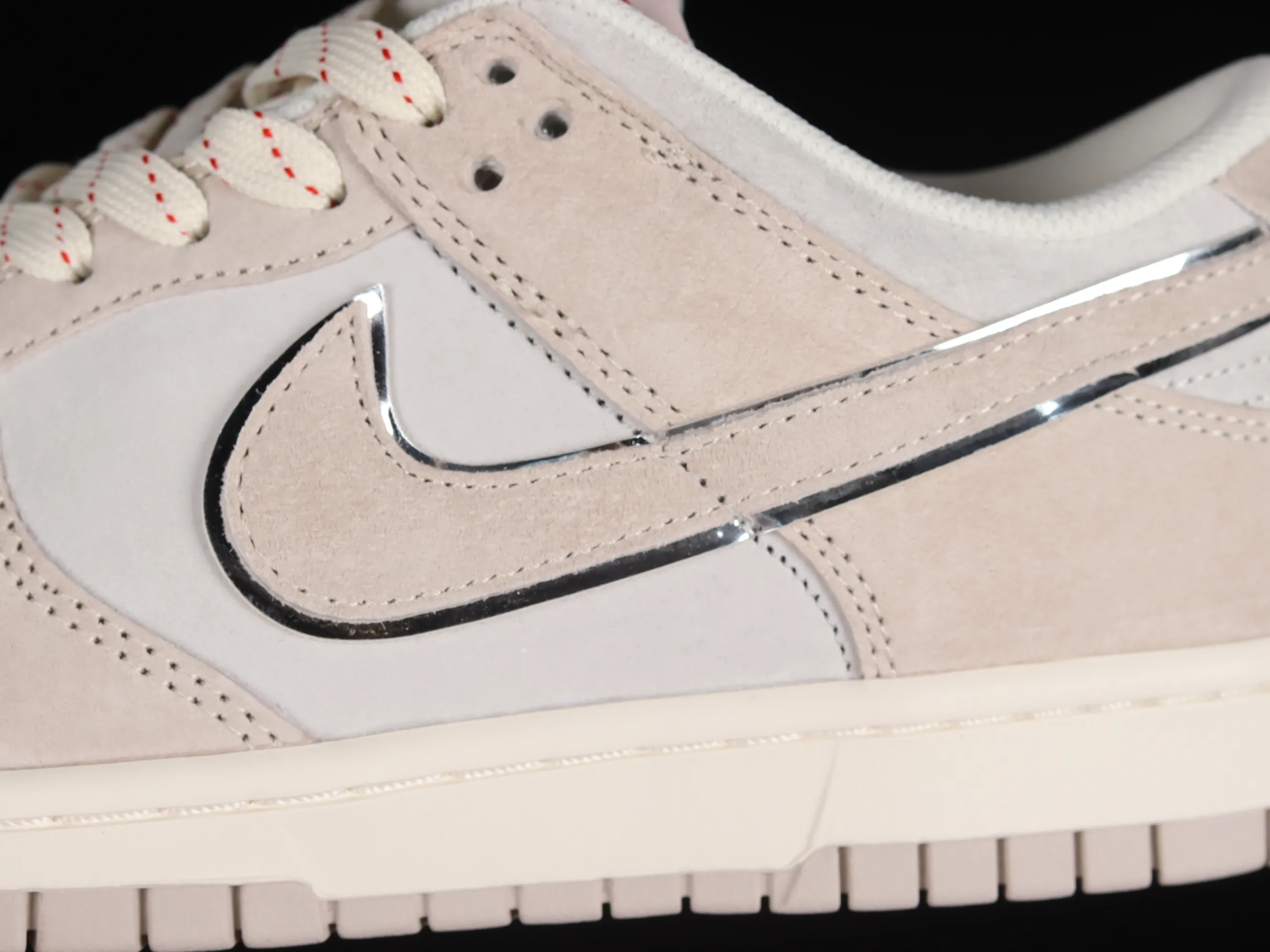 All Categories Nk SB Dunk Series Nk SB Dunk Low Low-top sneakers Otomo Katsuhiro x Nk SB Dunk Low "Steamboy OST" Creative customization collaboration Otomo Katsuhiro joint SB low-top sports and leisure sneakers DQ2366-166